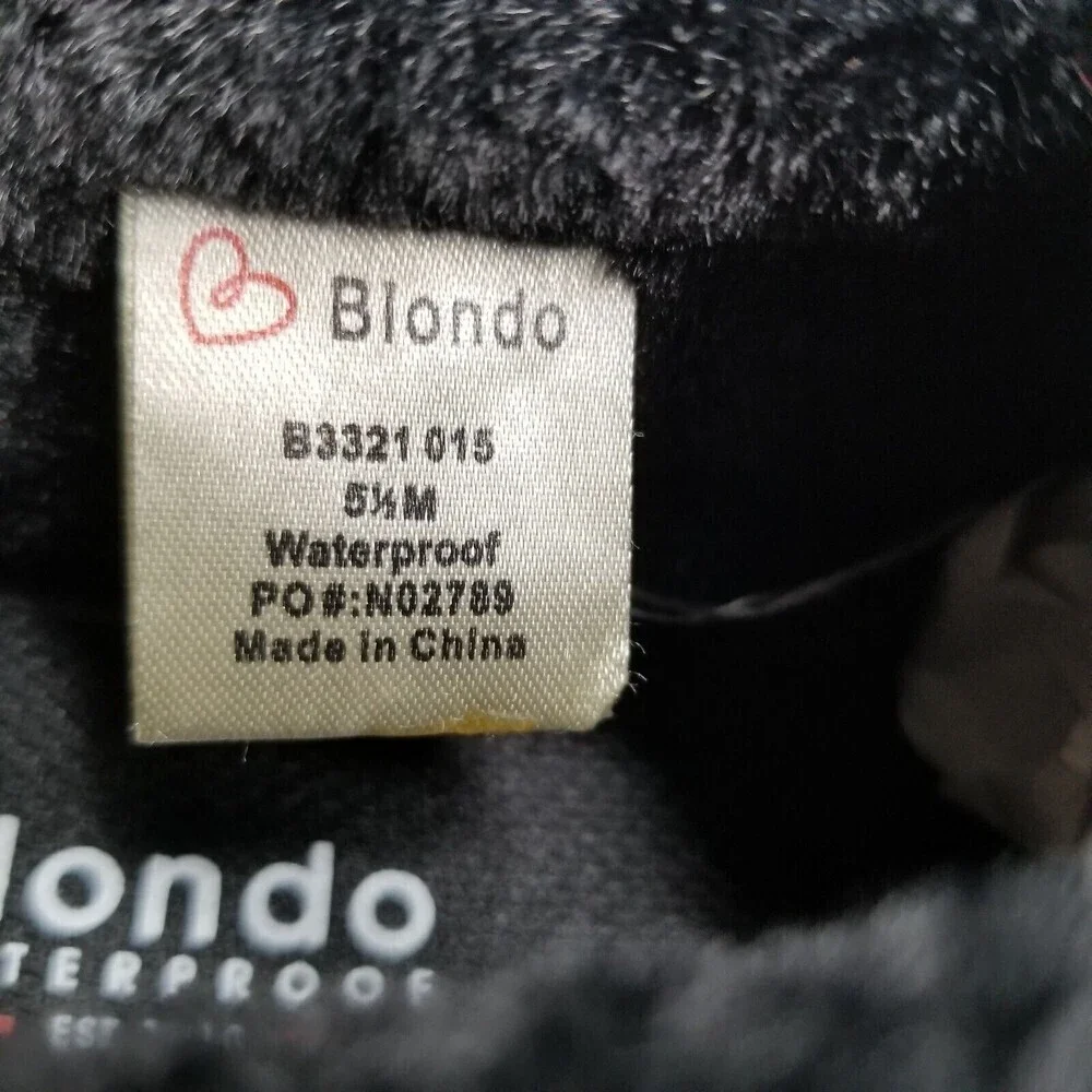 BLONDO Women Suri Waterproof Slip-on Sneaker In Black‎ Suede 5.5